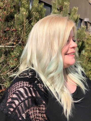 BLONDME Instant Blush Jade